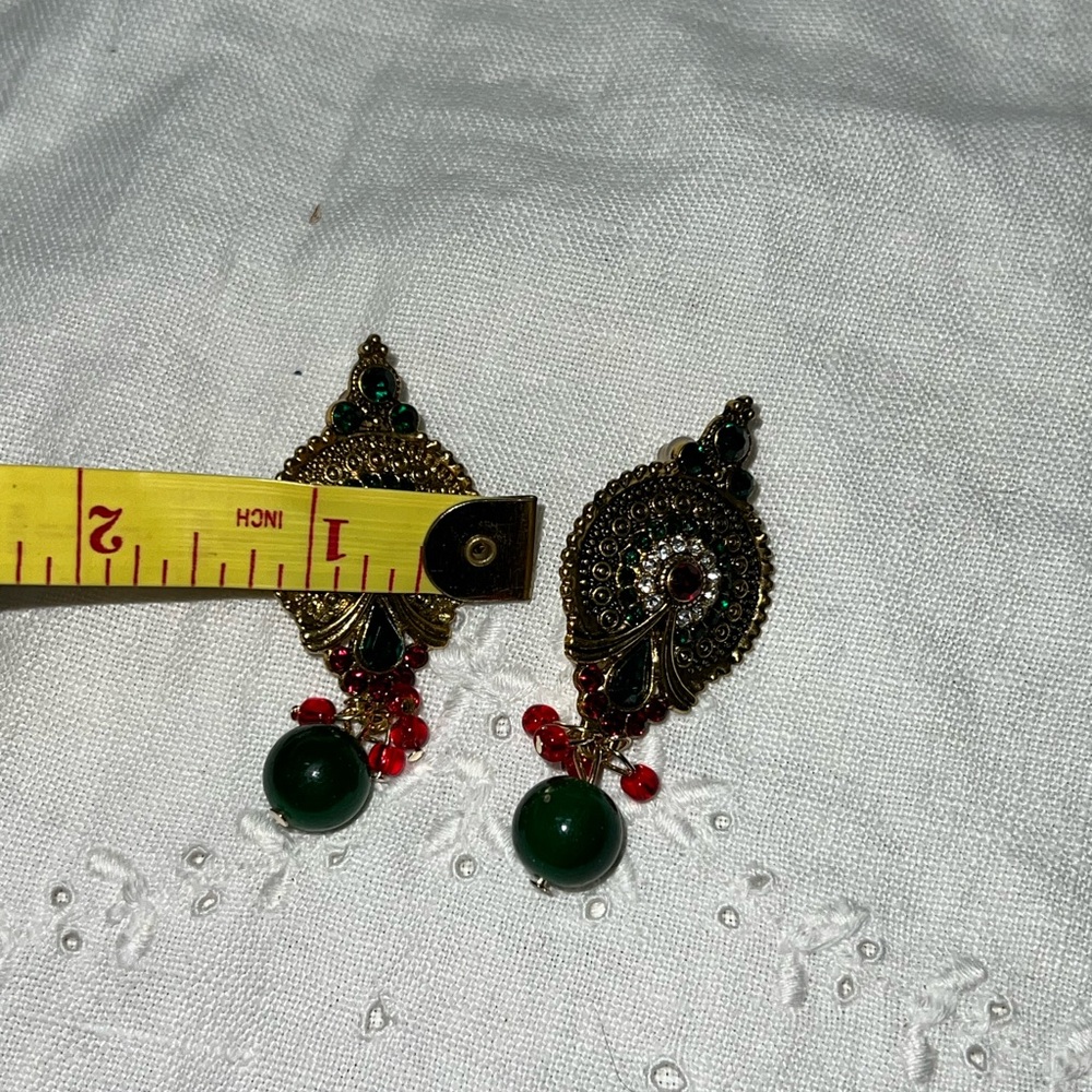 Elegant Gold‎ and Green Earrings - Picture 7 of 7